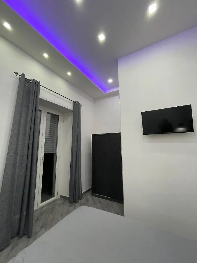 Isabel Home Napoli İtalya